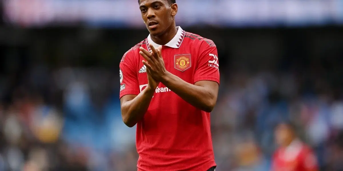 Anthony Martial is yet to decide his future, but now it seems to be close to decide it.