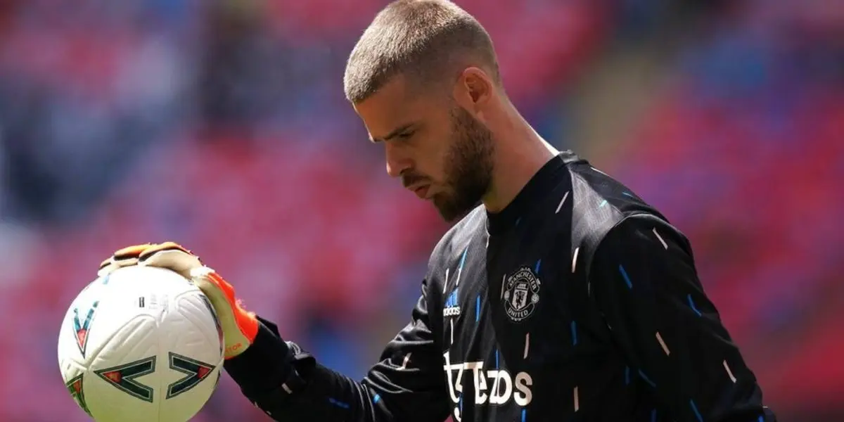 De Gea makes official statement on his United situation