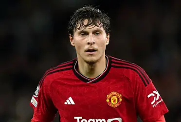 Manchester United have activated an option to extend defender Victor Lindelof’s contract to 2025.