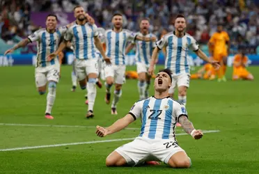 The argentinain soccer players are moving along the market pretty well and Manchester United wants to pair up two World Champions.