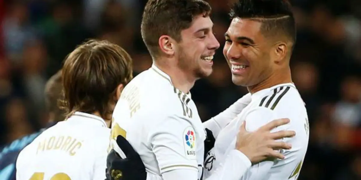 Casemiro's Desert Oasis: A Reunion with Madrid Pals