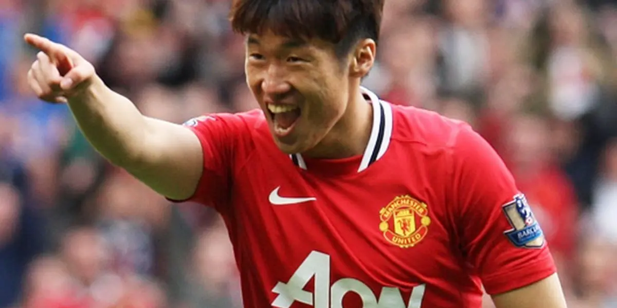 He has Park Ji-sung as one of his idols in the history of football, and that could bring him closer to Manchester United.
