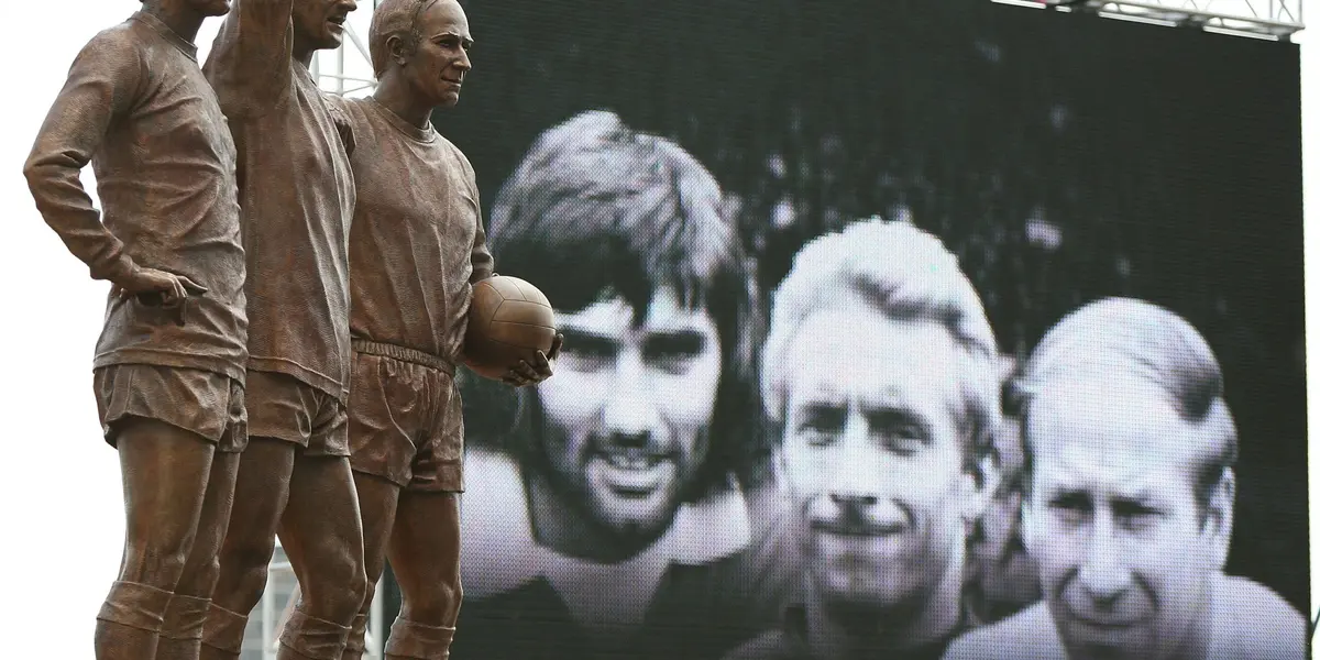 He is an idol of the club, but once he retired he decided to start his career as an actor, and with certain success on the big screen.