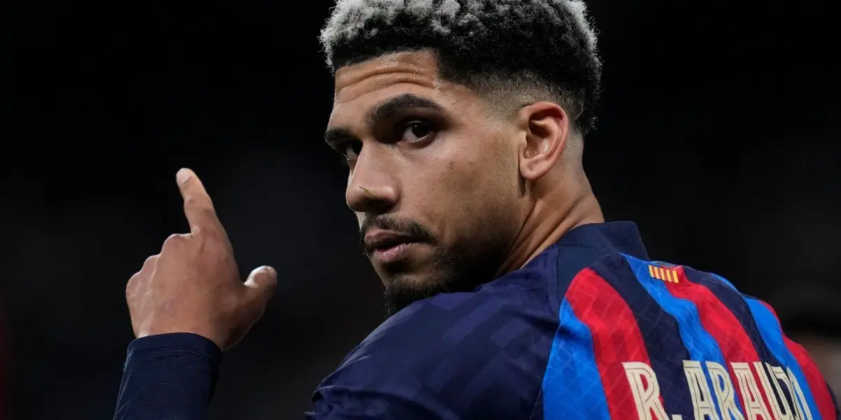 Manchester United are now looking to improve the defense on the team.