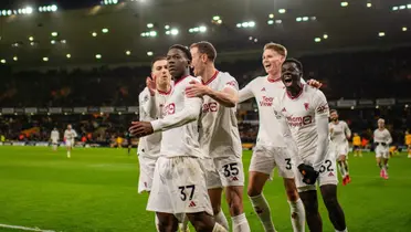 Red Devils dramatically beat the Wolves and the forms are striking.