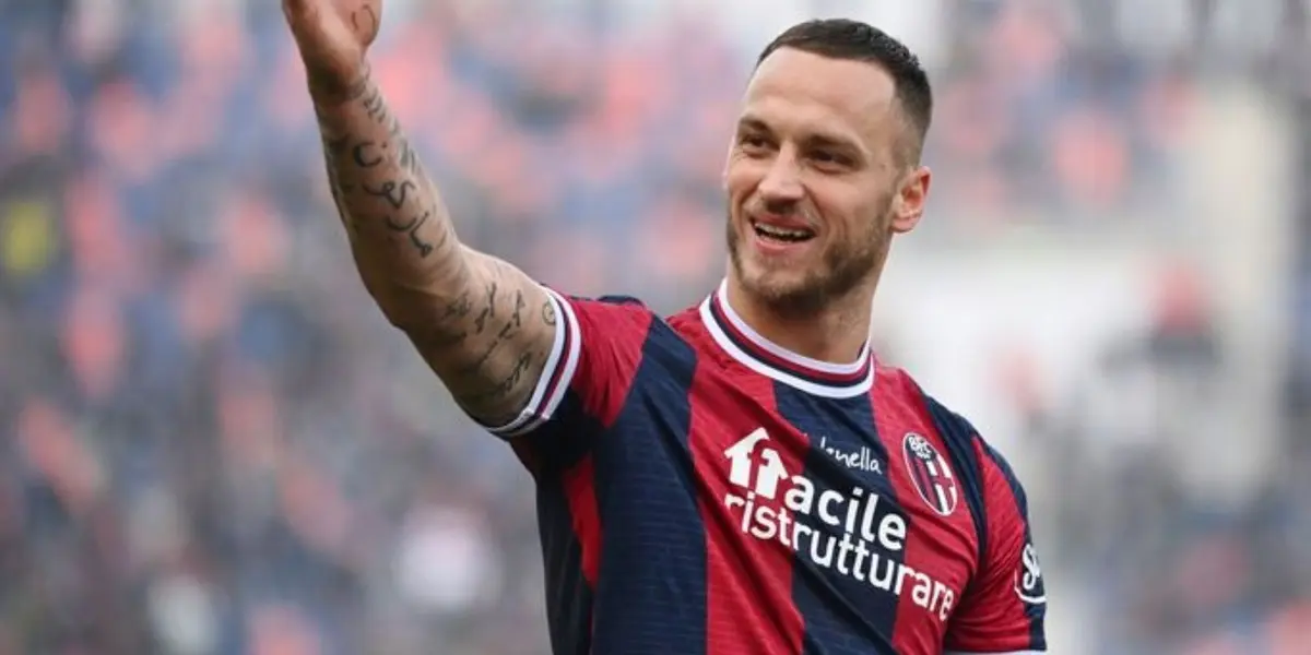 Bologna's striker was about to be a Red Devil until this happened 