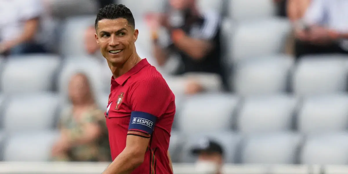 Cristiano Ronaldo had controversy against his team, he made some touchy comments against everyone at Manchester United.