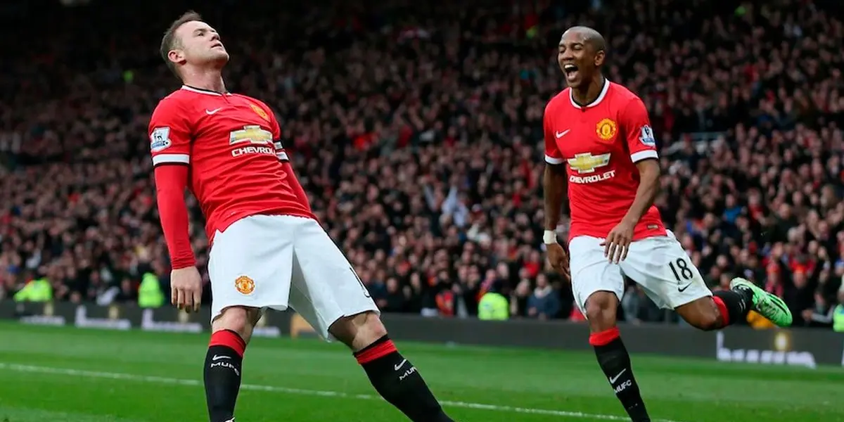 Former United man Wayne Rooney wants to switch to boxing.