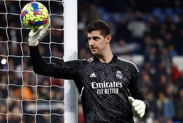 Manchester United could ready to offer Thibaut Courtois this millionaire offer to sign the belgian goalkeeper. 