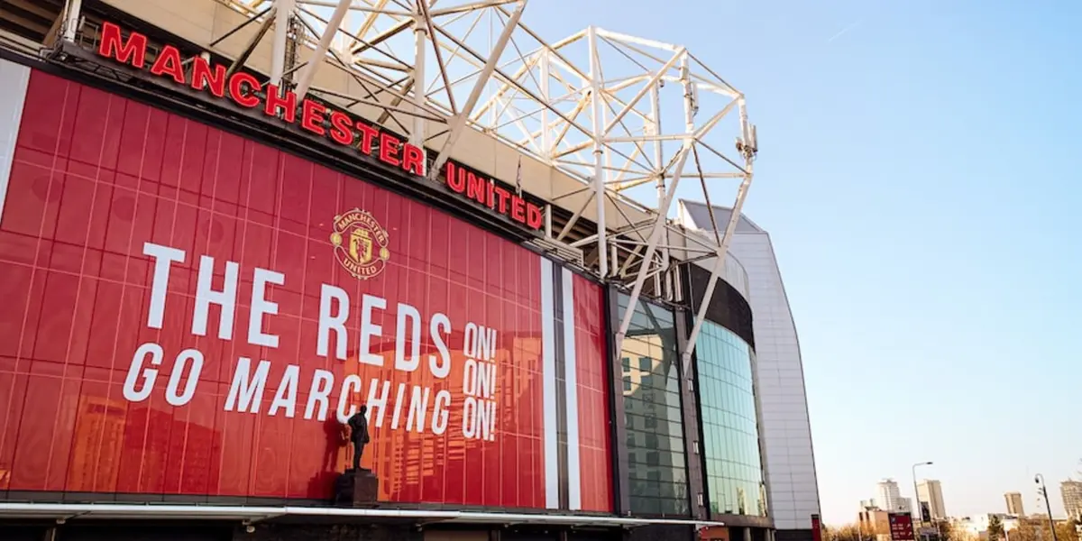 Manchester United is working to prevent financial sanctions from UEFA over FFP which is causing chaos.