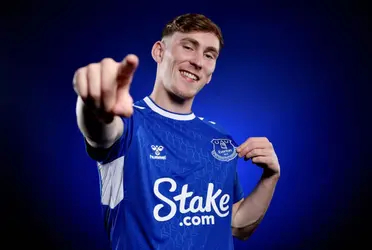 The 21-year-old midfielder was permanently sold to Everton