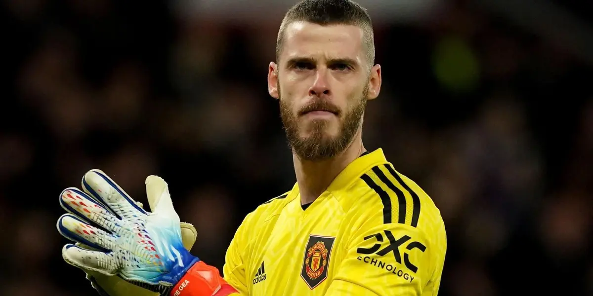 The spanish goalkeeper has not been looking good, and his replacement already knows Erik ten Hag.