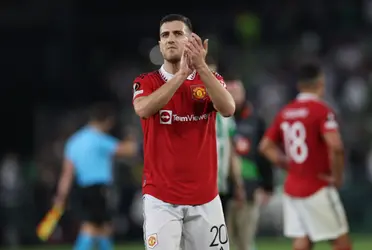 The team is currently working to renew Diogo Dalot, but in case he does not sign there is already an option.