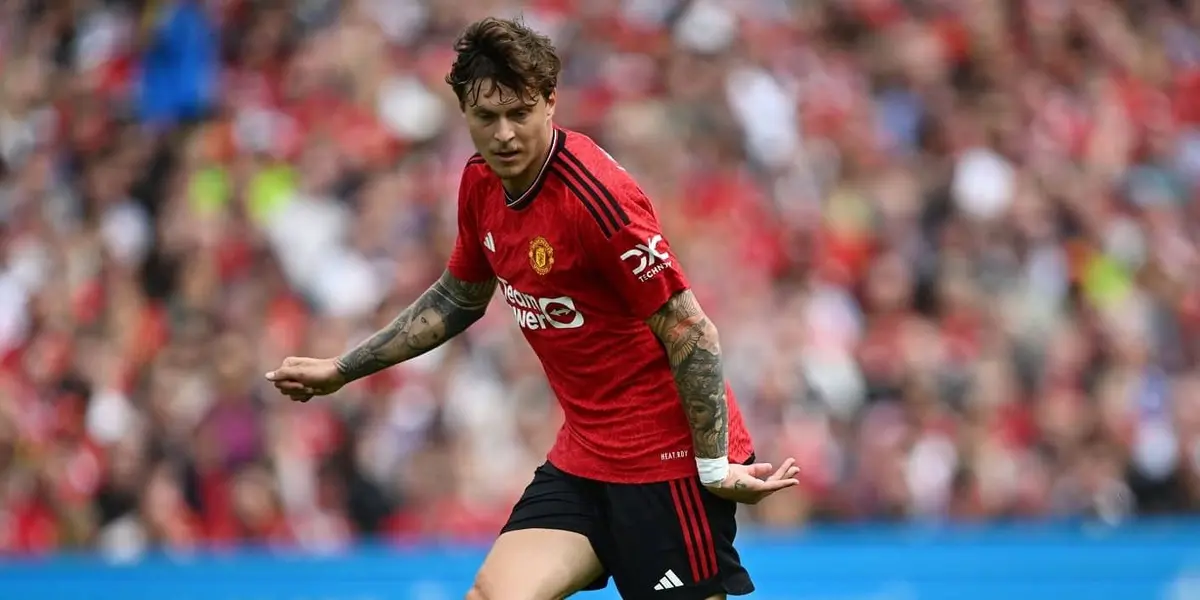 Victor Lindelof could be leaving the team, but the defender shows his love for Manchester United.